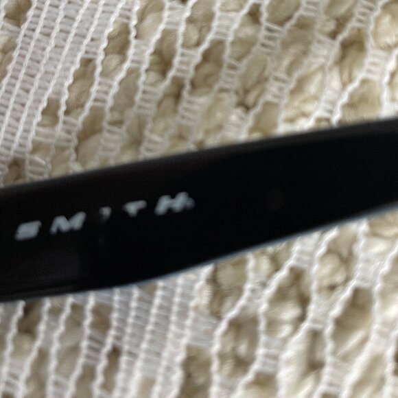 SMITH - Picture 4 of 4